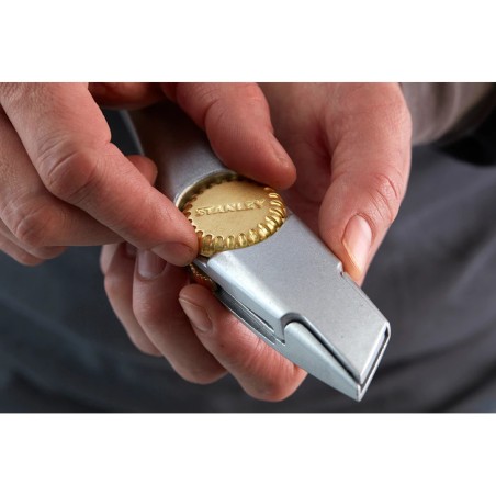 STANLEY Nożyk Metalowy TITAN Ostrze Trapezowe 1-10-550