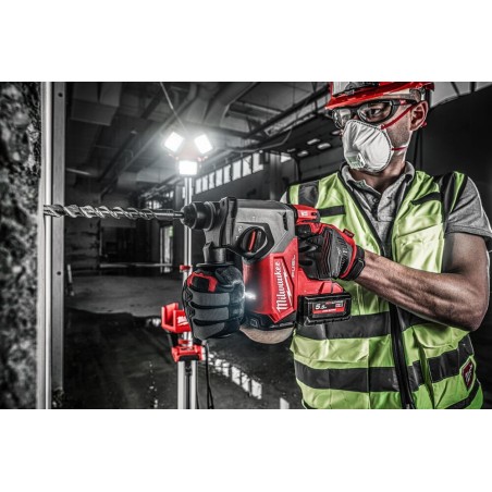 MILWAUKEE M18 Młot Udarowy 2,5J FH-0X +  Aku. 501X