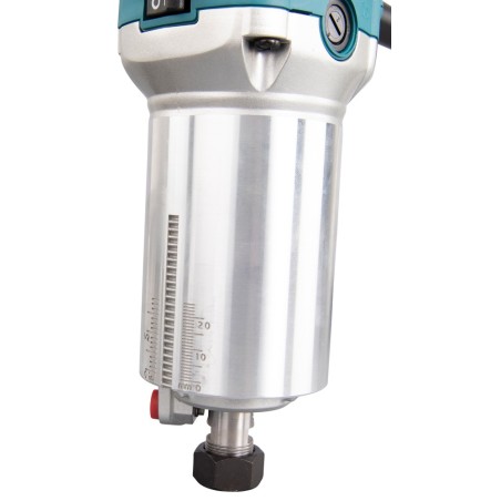 MAKITA Frezarko-Wycinarka 710W + Akcesoria (RT0702CX2J)