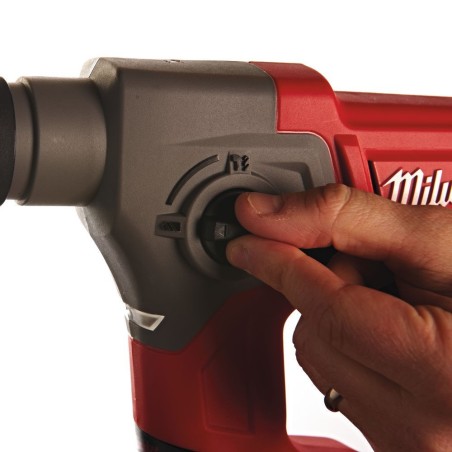 MILWAUKEE M12™ CH-0 Młotowiertarka SDS-Plus (4933441947) + M12™ AKU. 6.0 AH (4932451395)