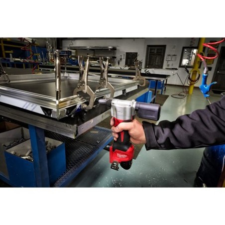 MILWAUKEE M12™ Nitownica Subkompaktowa BPRT-0 (4933464404) + Aku. M12™ 6.0 Ah (4932451395)
